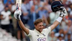 ஒரே ஆளாக ஜோ ரூட் 180 நாட் அவுட்.. கோலி வைத்த மாஸ்டர் ஸ்ட்ரோக்.. சீட்டுக்கட்டாக சரிந்த இங்கிலாந்து!