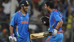 2011 வேர்ல்டு கப்.. தோனி ஏன் யுவராஜுக்கு முன்பே களமிறங்கினார்? 10 வருடங்களுக்கு பின் வெளியான உண்மை