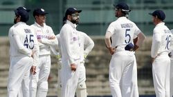 ‘இந்தியாவுக்கு எமனாக மாறிய ஹெட்டிங்லி’.. நல்ல ஷாட்களுக்கு கூட விக்கெட்.. 78 ரன்னுக்கு சுருண்டது!