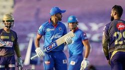 அதிரும் ஷார்ஜா.. ஒரே மேட்சில் 5 