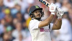 'ஒரே ஆட்டத்தில் மிரட்டல் சாதனை'.. இனி ஹர்த்திக் தேவையில்லை.. ஷர்துல் தாக்கூரை கொண்டாடும் ரசிகர்கள்!