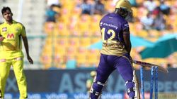 தோனியே எதிர்பார்க்கல.. விக்கெட்டுடன் 