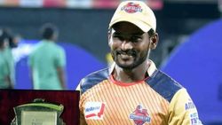 ஐபிஎல்-ல் மேலும் ஒரு தமிழக பவுலர்.. அடுத்த யார்க்கர் நாயனாக வாய்ப்பு.. ஒப்பந்தம் போட்ட ஐதராபாத் அணி!