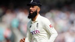 டெஸ்ட் போட்டிகளில் இருந்து ஓய்வு..மொயின் அலியின் திடீர் முடிவுக்கு காரணம் என்ன?அவரே கூறிய பரபர தகவல்