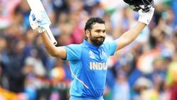 34 வயதில் ரோஹித்துக்கு கேப்டன் பதவி அவசியமா? அணியில் வேறு வீரர்களே இல்லையா?