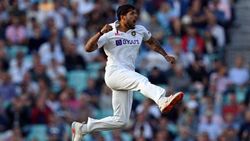 ஒரே போட்டியில் புதிய மைல்கல்.. அதனை செய்யும் 6வது வீரர்.. மிரட்டும் உமேஷ் யாதவ்!