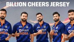 பில்லியன் சியர்ஸ் ஜெர்சி.. இந்திய அணியின் டி 20 உலகக் கோப்பை ஜெர்சியில் இப்படி ஒரு சிறப்பம்சமா.. செம