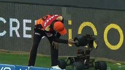 'அவருக்கு பாவம் என்ன கோபமோ..' மைதானத்தில் இருந்த கேமராவை நொறுக்கிய நிதிஷ் ராணா.. என்ன நடந்தது