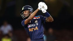 நியூசி, போட்டியில் ஆடுவாரா ஹர்திக்.. உடல்நிலை குறித்த தகவல் வெளியானது.. ரசிகர்கள் அதிருப்தி!