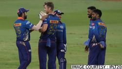 ஆர்ஆர்... நார் நார்... சிஎஸ்கேவிடம் பொங்கி மும்பையிடம் அடங்கிய கத்துக்குட்டி ஐபிஎல் அணி!