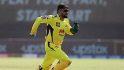 என் கடைசி போட்டி சென்னையில் தான்- அடிச்சி சொன்ன தோனி..!!