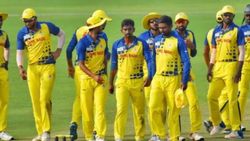 இவ்வளவு நாள் எங்கய்யா இருந்த..?? தமிழக வீரரின் அசத்தல் பந்துவீச்சு..!! பைனலில் தமிழகம்..