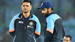 பயிற்சியாளர் ராகுல் டிராவிட்டின் வாத்தி ரெய்ட்..!! அதிர்ச்சியில் சீனியர் வீரர்கள்..