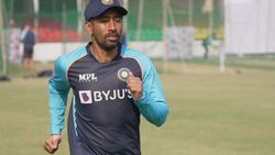 சாஹாவை அணியில் எடுக்க வற்புறுத்தும் கங்குலி..? தொடர்ந்து வாய்ப்பு ஏன்?