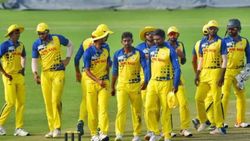 விஜய் ஹசரே: கடைசி பந்து வரை நகம்கடித்த ரசிகர்கள்.. அரையிறுதியில் தமிழக அணி த்ரில் வெற்றி - விவரம்!