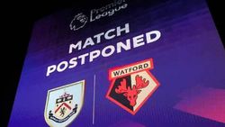 மீண்டும் தலை விரித்து ஆடும் கொரோனா.. இங்கிலீஷ் பிரீமியர் லீக் கால்பந்து போட்டிகள் ரத்து..!!