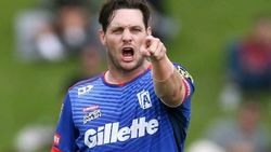 இந்தியாவின் வெற்றியை கிண்டல் செய்த நியூசி. வீரர்..!! திருப்பி கொடுத்த ரசிகர்கள்..!!