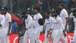 ஒரு இடத்திற்கு அடித்துக்கொள்ளும் 4 வீரர்கள்.. இந்திய ப்ளேயிங் 11-ஐ தேர்வு செய்வதில் பெரும் குழப்பம்!