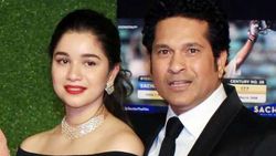 சச்சினின் மகளா இது..??? மாடலிங்கில் அசத்தும் சாராவின் வைரல் புகைப்படங்கள்..