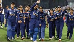 அடி தூள்..!! மகளிர் உலகக்கோப்பைக்கான இந்திய அணி அறிவிப்பு.. மித்தாலி தலைமையில் பெரும் படை தயார்!