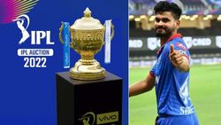 ஐபிஎல் வரலாற்றில் புதிய ரெக்கார்ட் ரெடி!! இளம் வீரரை வாங்க பல கோடிகளை இறக்கும் 3 அணிகள் - காரணம்?