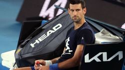 ஆஸி, சட்டப்போராட்டத்தில் தோல்வி.. நேரடியாக துபாய்க்கு சென்ற டென்னிஸ் வீரர் ஜோகோவிச்.. அடுத்த ப்ளான்?