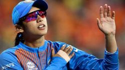 ஐ.சி.சி. விருதுகளில் பாகிஸ்தான் ஆதிக்கம்..!! இந்தியாவின் மானத்தை காப்பாற்றிய ஸ்மிருதி மந்தானா..!!