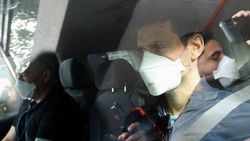 நாடு கடத்தப்படுகிறார் டென்னிஸ் வீரர் ஜோகோவிச்.. கடைசி முயற்சி தோல்வி.. ஆஸி.க்கு நுழைய 3 ஆண்டு தடை?