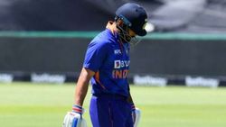 வாழ்வா? சாவா? ஆட்டத்தில் இந்தியா நடுக்கம்..!! ரசிகர்களை ஏமாற்றிய விராட் கோலி..!!