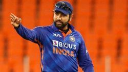 இந்திய வீரர்கள் நெருங்காத இடம்.. புதிய உலக சாதனை படைத்த ரோகித்.. பாகிஸ்தானின் சாதனைகள் முறியடிப்பு!