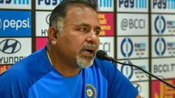 “அஸ்வின் டெஸ்ட் கேப்டன் ஆகவேக்கூடாது” அந்த விஷயத்தில் பிரச்சினை உள்ளது.. கோச்சே கூறிய காரணம்!