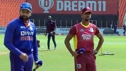 இந்திய அணியில் 2 வீரர்களுக்கு காயம்.. தமிழக வீரருக்கு அடித்த லக்.. பிளேயிங் லெவனில் திடீர் மாற்றம்