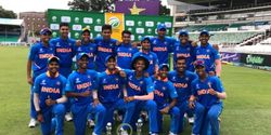 U-19 உலககோப்பை- பிரமிக்க வைக்கும் இந்தியாவின் பந்துவீச்சு..!! விரைவில் சீனியர் அணியில் வாய்ப்பு..!!