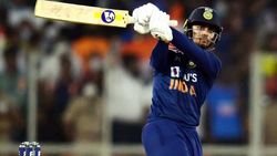 ஒவ்வொரு அடியும் இடி..!! தோனியே செய்யாத சாதனையை படைத்த இஷான் கிஷன்..!! ரோகித் நம்பிக்கை வீண்போகல