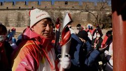 குளிர்கால ஒலிம்பிக்கில் ஜாக்கிசான்..!! ஜாக்கிசானின் பெயரை மாற்றிய சீன அரசு..!! நாளை தொடக்க விழா..!!