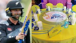 டூப்ளசிஸுக்கு மாற்று கிடைச்சாச்சு!! அதிரடி மன்னனை குறைந்த தொகைக்கு சுருட்டிய சிஎஸ்கே.. செம ஸ்கெட்ச்