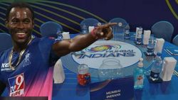 எப்படிங்க இது சாத்தியம்..? IPL ல் மும்பைக்காக விளையாடுவதை 8 ஆண்டுக்கு முன் கணித்த ஆர்ச்சர்..