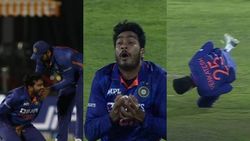 ஐயோ போச்சே..!! படாத இடத்தில் பட்ட பந்து.. கேட்ச் பிடிக்கும் போது விபரிதம்.. கலகல காட்சிகள்