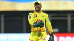 தோனிக்கு பிறகு சிஎஸ்கே கேப்டன் யார்? நடப்பு தொடரிலேயே முக்கிய முடிவு.. போட்டியில் 3 வீரர்கள்