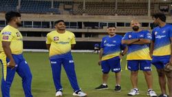 தீபக் சாஹருக்கு பதில் யார்? - 2 வீரர்களிடையே கடும் போட்டி - முடிவு எடுப்பதில் சிஎஸ்கே தயக்கம்