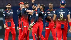 போடு ! ஆர்சிபி கலக்கல் பவுலிங்.. சிஎஸ்கேவுக்கு எதிராக விளையாடிய கொல்கத்தாவா இது ?