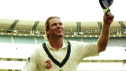 வார்னே உயிரிழப்புக்கு மது, போதை காரணமா..? இன்ப சுற்றுலா சென்ற இடத்தில் நிகழ்ந்த சோகம்