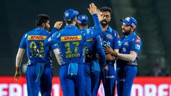 இரண்டே இரண்டு நொடி தான்.. மும்பையின் தலையெழுத்தை மாற்றிய தருணம்.. கடுப்பான ரோகித் சர்மா!!