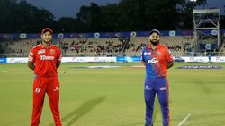 கொரோனாவையும் மீறி ஐபிஎல்.. பிசிசிஐ எடுத்த ரிஸ்க்.. டெல்லி,பஞ்சாப் வீரர்களுக்கு காத்திருக்கும் ஆபத்து