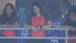 போட்ட அனைத்து கணக்கும் தப்பு.. கவலையில் காவ்யா மாறன்.. 16 போட்டியில் 3-ல் மட்டுமே எஸ்ஆர்ஹச் வெற்றி