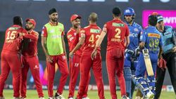 பஞ்சாப் அணிக்கு புதிய கேப்டன்.. பாதியில் திடீர் மாற்றம் ஏன்.. பழைய டெக்னிக்கை பயன்படுத்தும் கும்ப்ளே