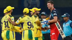 சிஎஸ்கே சுழலில் சிக்கிய ஆர்சிபி.. முதல் வெற்றியை பெற்ற ஜடேஜா.. இலங்கை வீரர் அபாரம்