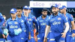 மும்பை அணியின் பிடிவாதம்.. இன்றாவது முதல் வெற்றியை பெறுமா.. செய்யப்போகும் மாற்றங்கள் என்ன?