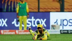 ஏங்க ஒரு நியாயம் வேண்டாமா??.. மோசமான செயலால் பெரும் அடிவாங்கிய சிஎஸ்கே அணி.. ரசிகர்கள் கவலை!