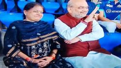 அமித்ஷா வந்ததும் டக் டக்குனு விழுந்த விக்கெட்.. 10 நிமிடத்தில் மாறிய ஆட்டம்.. கிரிக்கெட்டில் மேஜிக்